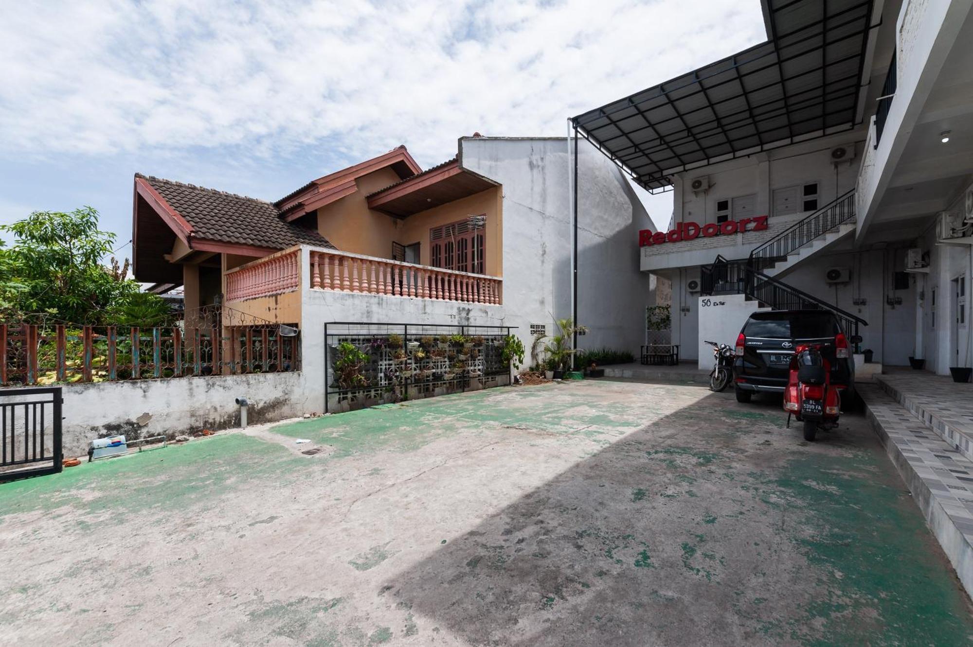 Reddoorz Syariah Near Rsud Zainoel Abidin Banda Aceh Hotel Exterior foto